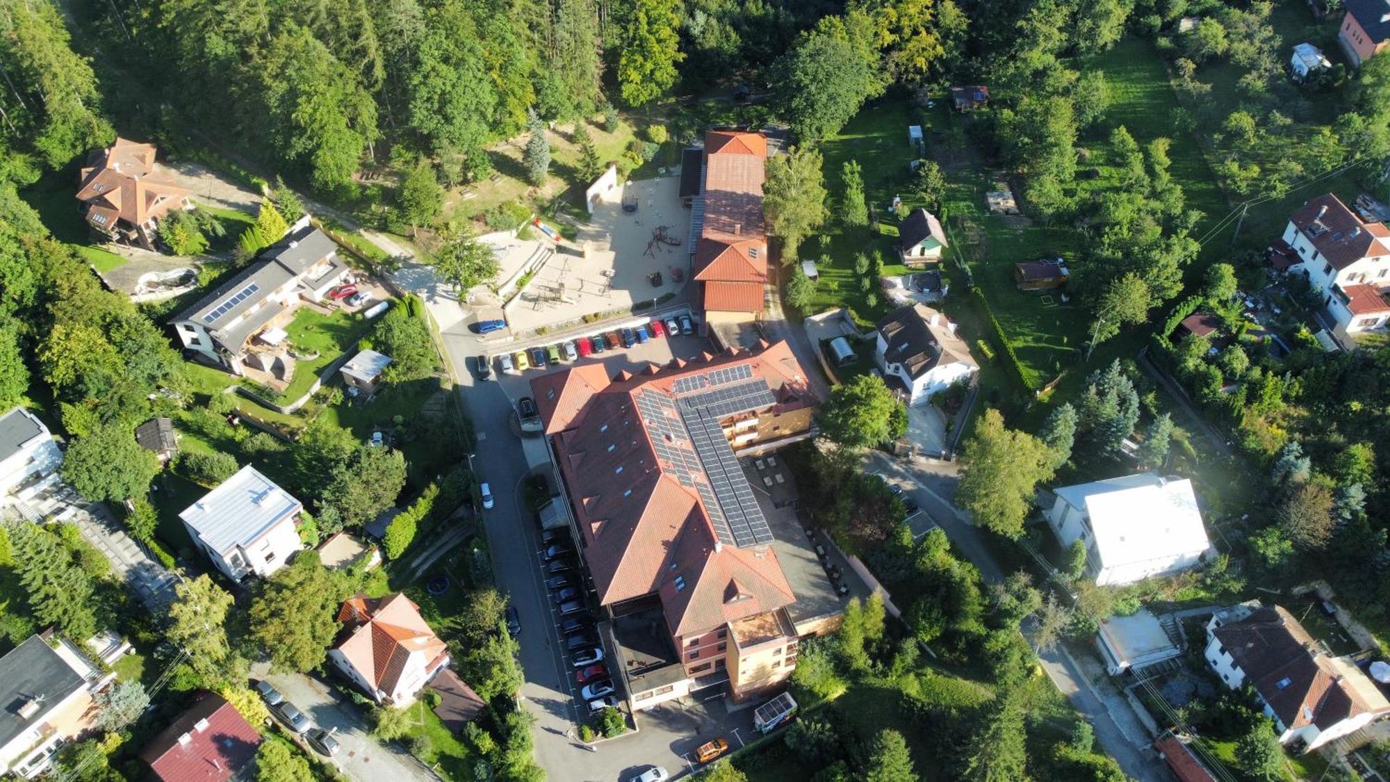 Hotel Ambra Luhacovice Exterior photo